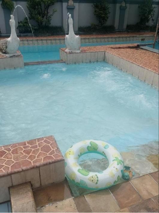 Vila Princess,Sentul 4Bedroom Dan Tenda Camping,Private Pool, Tenis Meja, Mini Billiard, Karaoke, Ayunan,Bbq, 08Satu3 80Satu6 4Satu5Satu Bogor Exterior photo