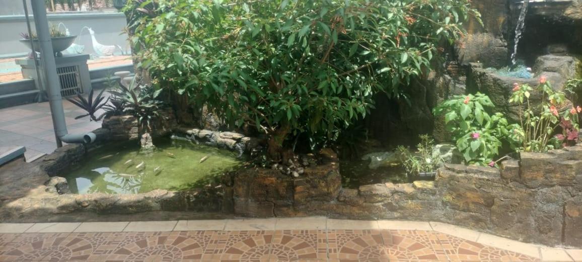 Vila Princess,Sentul 4Bedroom Dan Tenda Camping,Private Pool, Tenis Meja, Mini Billiard, Karaoke, Ayunan,Bbq, 08Satu3 80Satu6 4Satu5Satu Bogor Exterior photo
