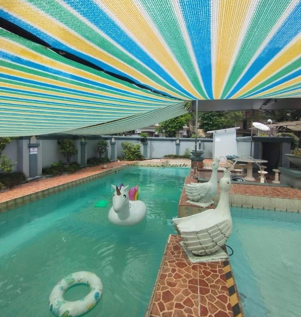 Vila Princess,Sentul 4Bedroom Dan Tenda Camping,Private Pool, Tenis Meja, Mini Billiard, Karaoke, Ayunan,Bbq, 08Satu3 80Satu6 4Satu5Satu Bogor Exterior photo