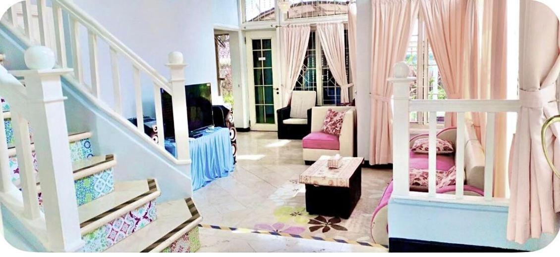 Vila Princess,Sentul 4Bedroom Dan Tenda Camping,Private Pool, Tenis Meja, Mini Billiard, Karaoke, Ayunan,Bbq, 08Satu3 80Satu6 4Satu5Satu Bogor Exterior photo