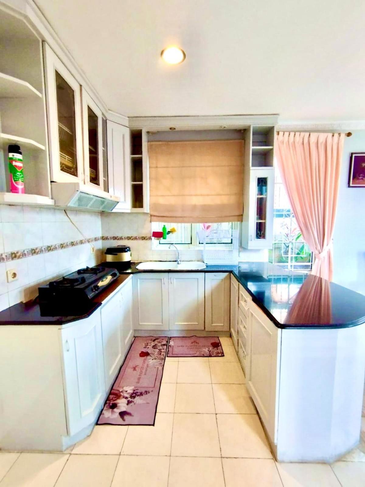 Vila Princess,Sentul 4Bedroom Dan Tenda Camping,Private Pool, Tenis Meja, Mini Billiard, Karaoke, Ayunan,Bbq, 08Satu3 80Satu6 4Satu5Satu Bogor Exterior photo