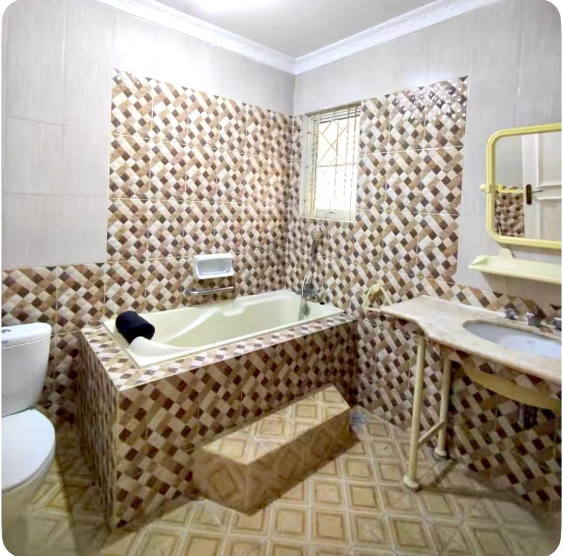 Vila Princess,Sentul 4Bedroom Dan Tenda Camping,Private Pool, Tenis Meja, Mini Billiard, Karaoke, Ayunan,Bbq, 08Satu3 80Satu6 4Satu5Satu Bogor Exterior photo